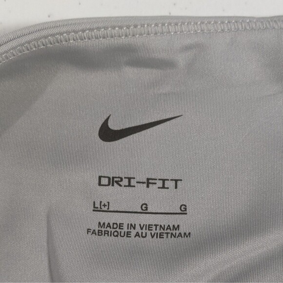 NIKE Capri Leggings Girls L+ New Dri-FIT One Kids Grey High Waist Athletic NWT - Picture 3 of 9